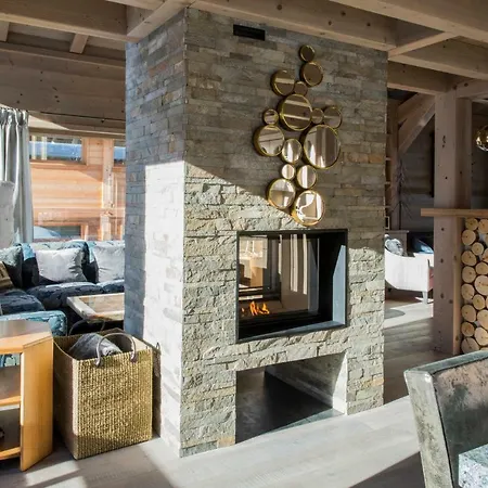 Alpstuga Chalet Explorer